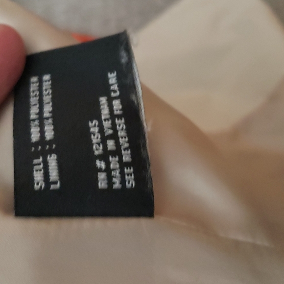 London Fog Women’s Double Breasted Trench Coat Belted Classic Beige - Picture 7 of 7